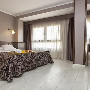 Centro Urbis 3*, Tarragona Hiszpania